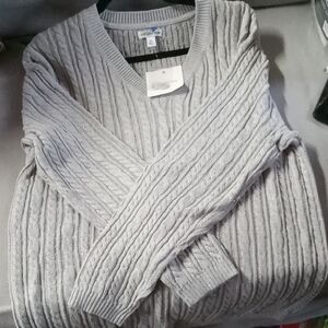 Womans Gray V-Neck Ribbed Sweater